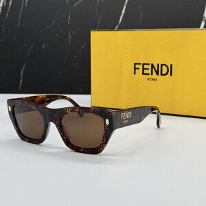 NEW FENDI HAVANA BROWN WOMEN SUNGLASSES FENDI FE40100I 55E